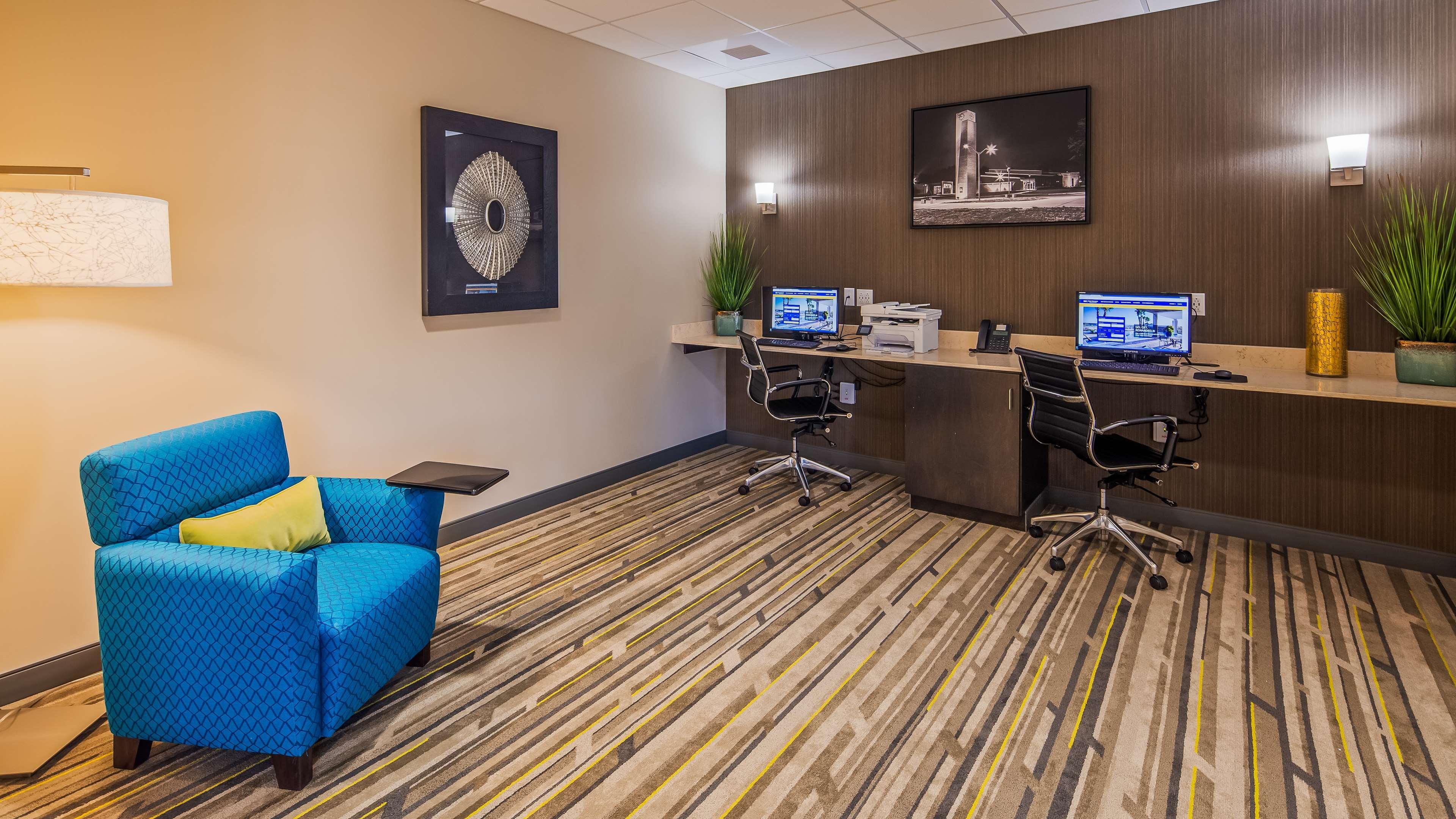 Best Western Plus Hobby Airport Inn And Suites Houston Buitenkant foto