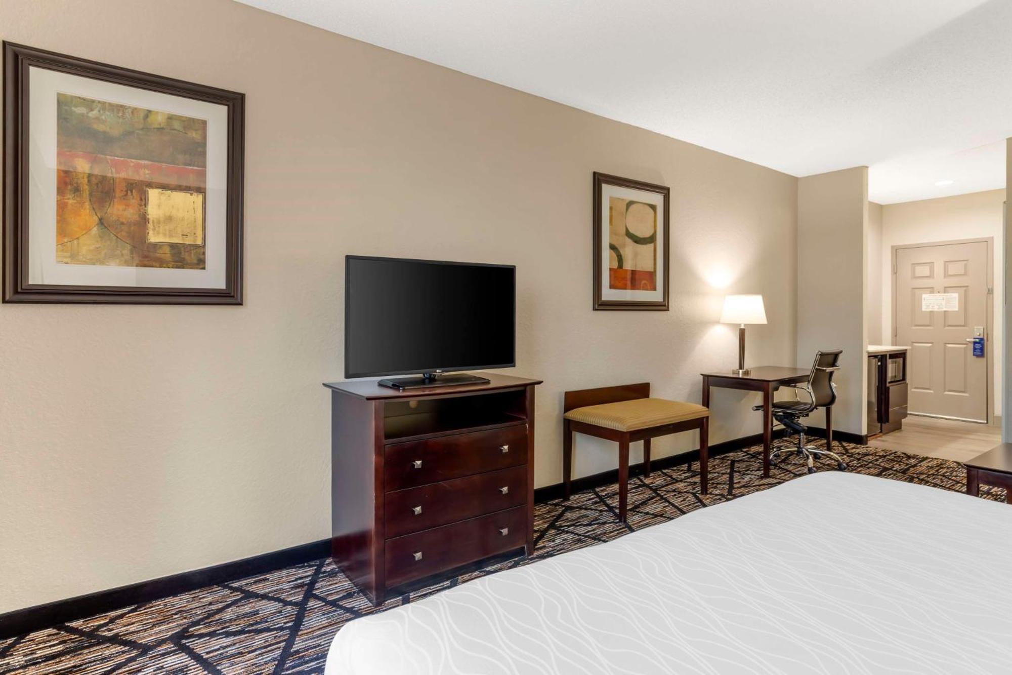 Best Western Plus Hobby Airport Inn And Suites Houston Buitenkant foto