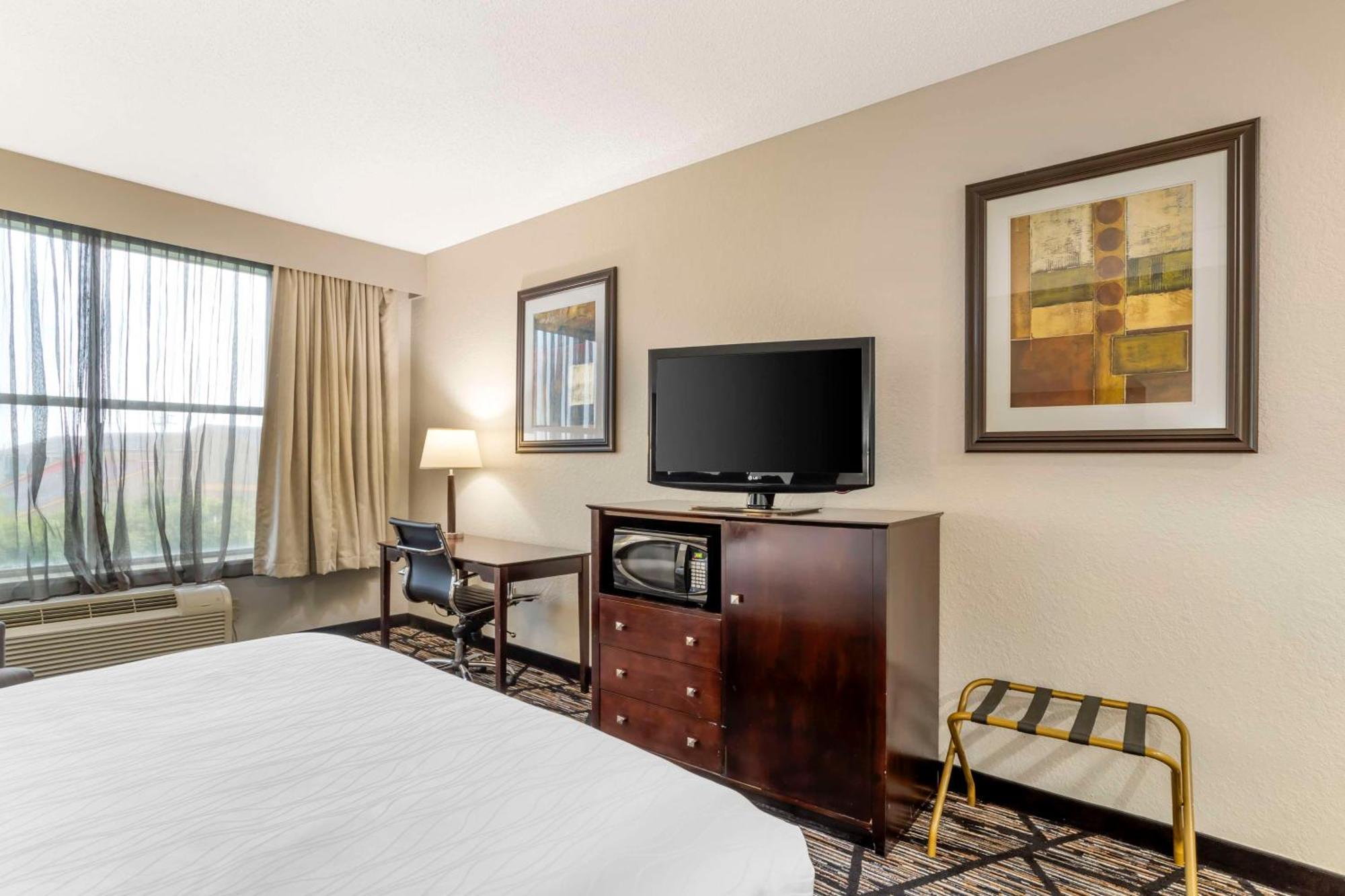 Best Western Plus Hobby Airport Inn And Suites Houston Buitenkant foto
