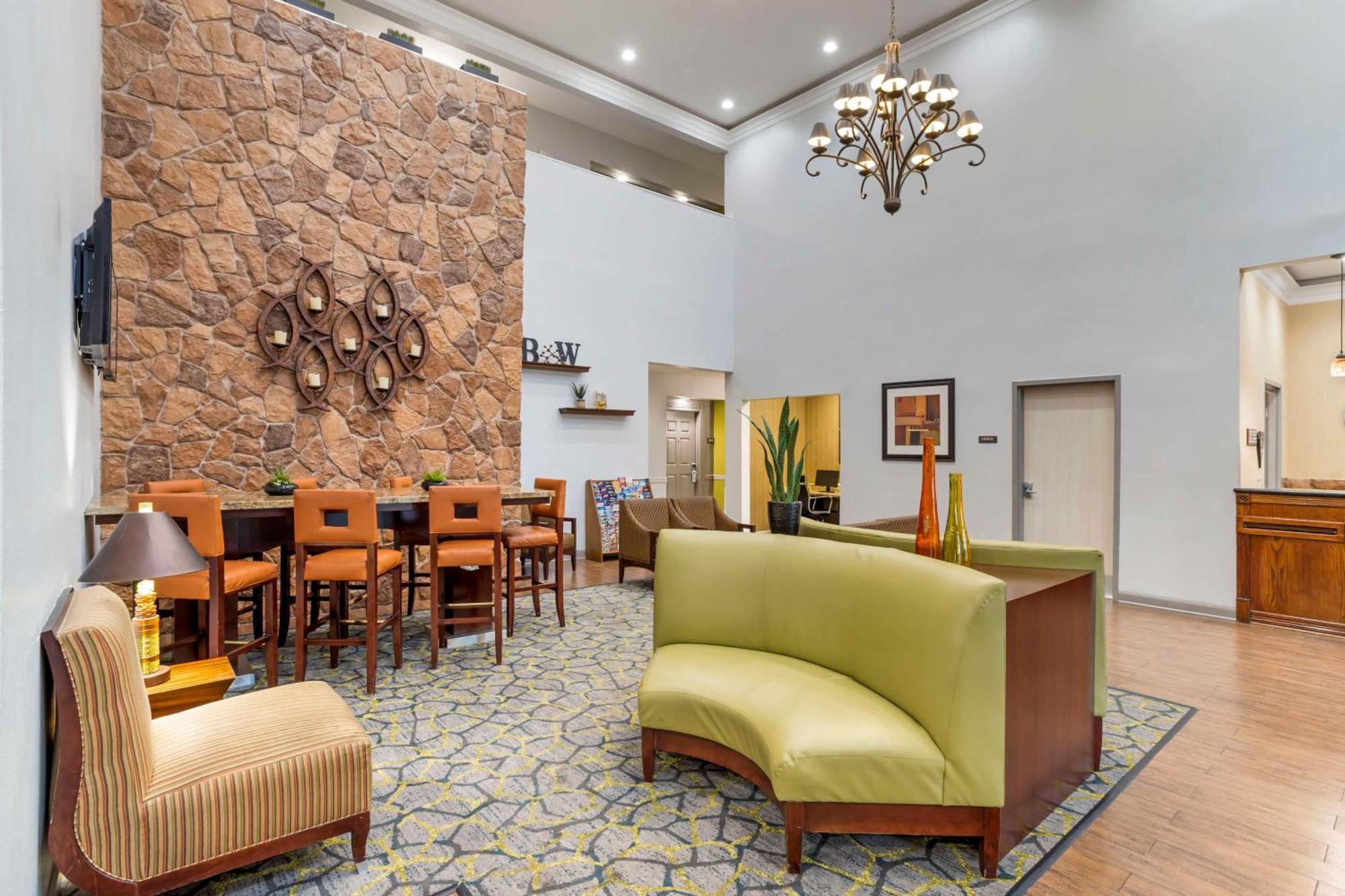 Best Western Plus Hobby Airport Inn And Suites Houston Buitenkant foto